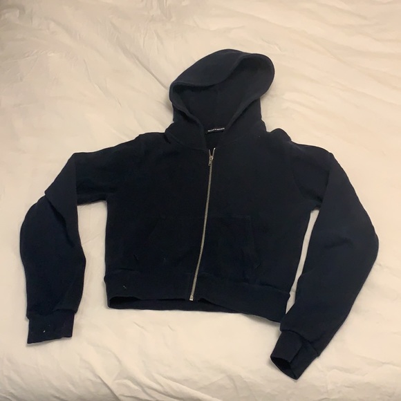 Brandy Melville sweater - Picture 4 of 5